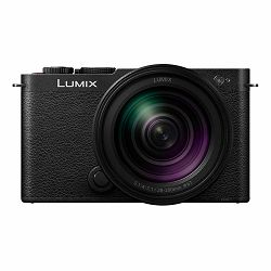 Panasonic Digitalni fotoaparat LUMIX S9 + S 28-200mm f/4-7.1 MACRO O.I.S. (Jet Black) 